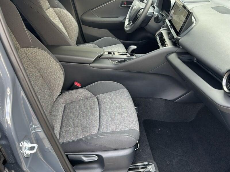 Toyota C-HR C-HR 2.0 hev Trend fwd e-cvt