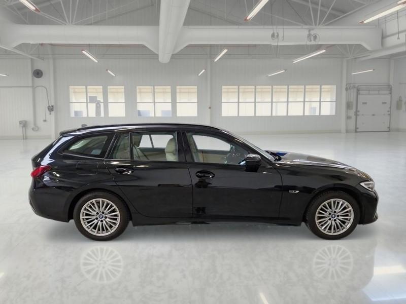 BMW 320 Luxury Touring auto