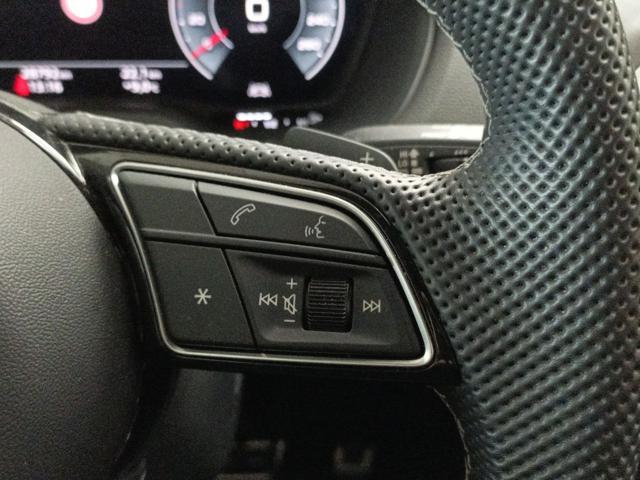 AUDI Q2 35 TDI S tronic S line Edition