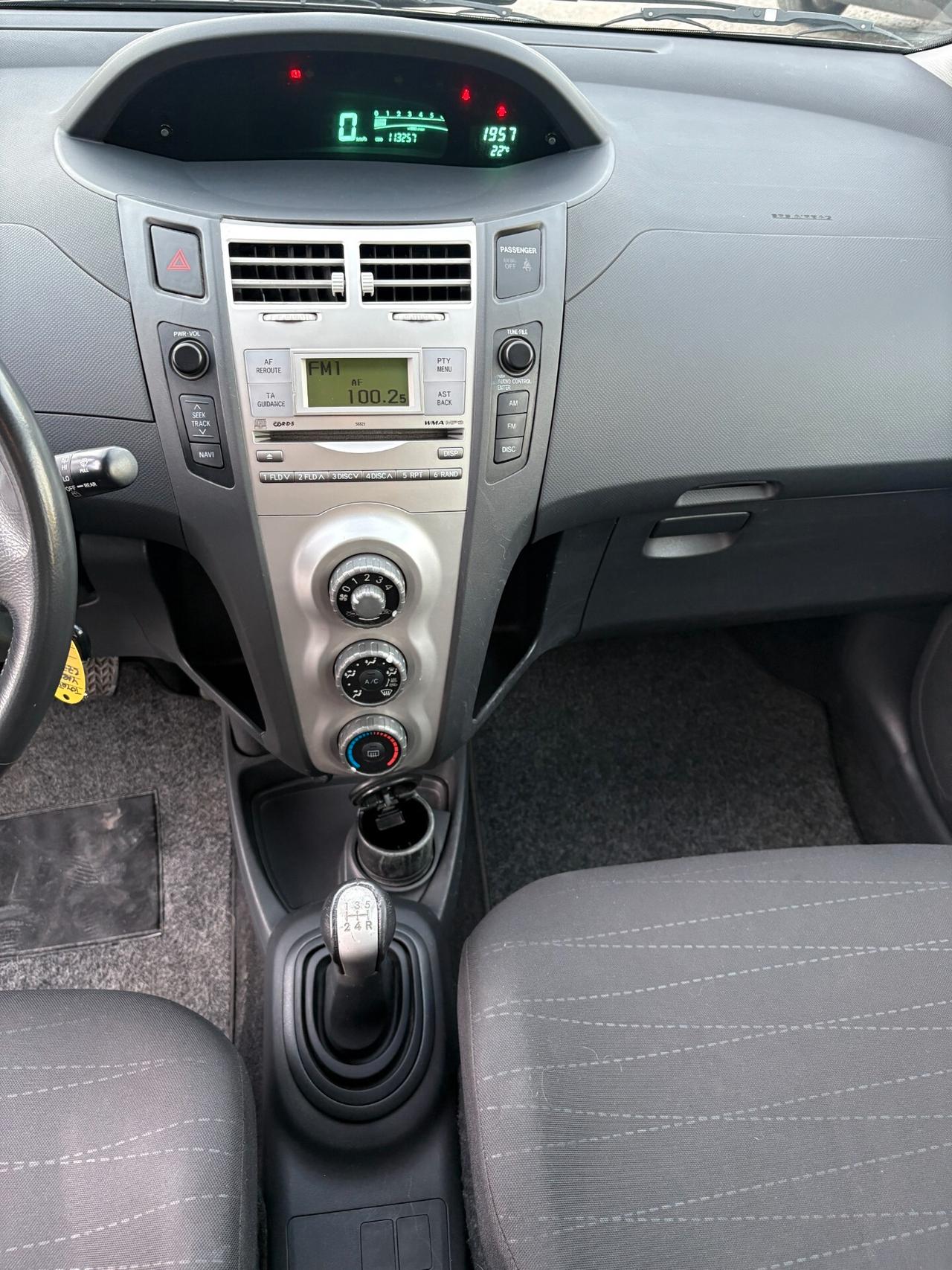 Toyota Yaris 1.0 Benz 51kw -Unico Proprietario