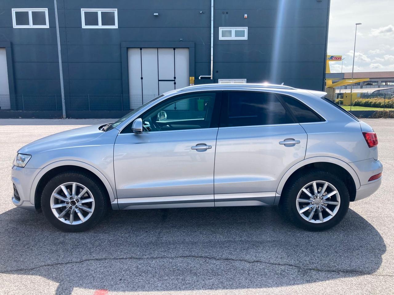 Audi Q3 2.0 TDI 150 CV quattro S tronic Sport