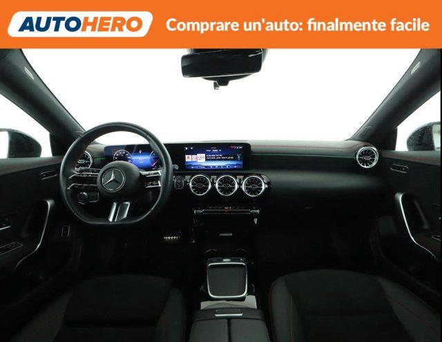 MERCEDES-BENZ CLA 200 d Automatic Shooting Brake AMG Line Premium