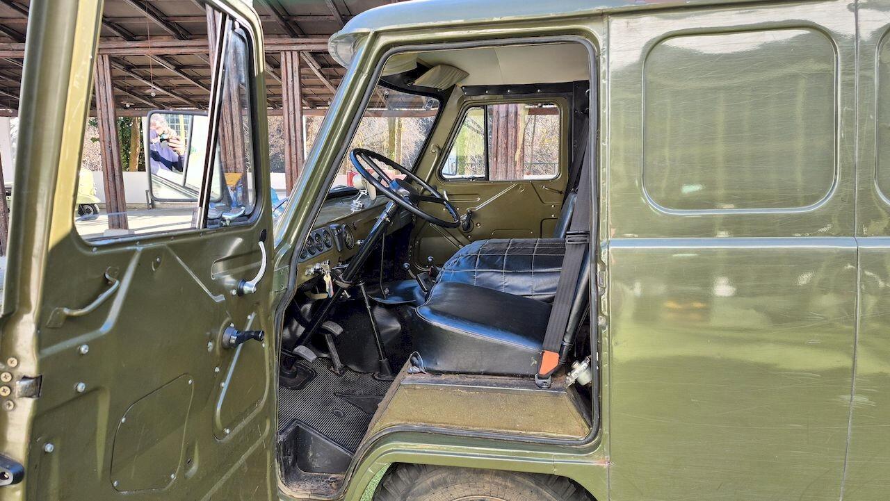UAZ 452 Furgone 4×4 Serie 3741 – 1991