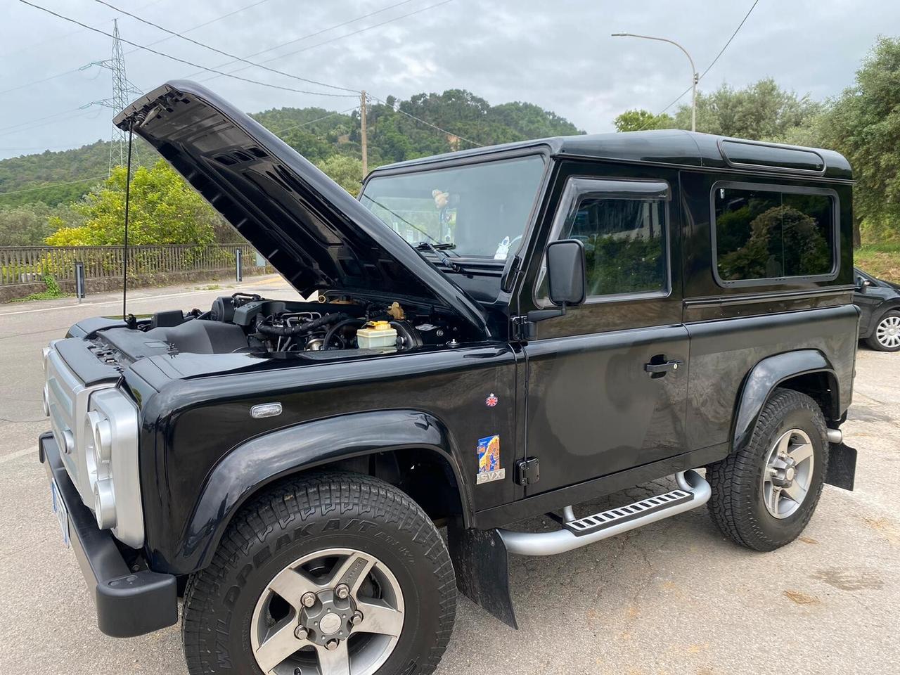 Land Rover Defender 90 2.4 TD4 Station Wagon SE 60° Anniversario SVX