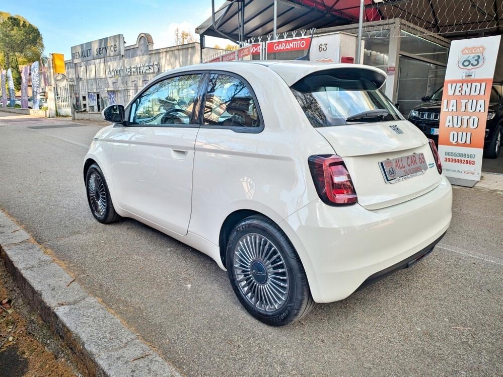 Fiat 500e 42 kWh ITALIANA UNIPRO'