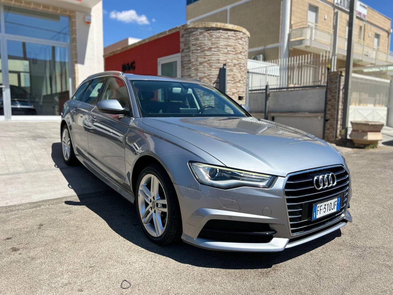 Audi A6 Avant 2.0 TDI 190 CV-2016 TETTO/LED/18"