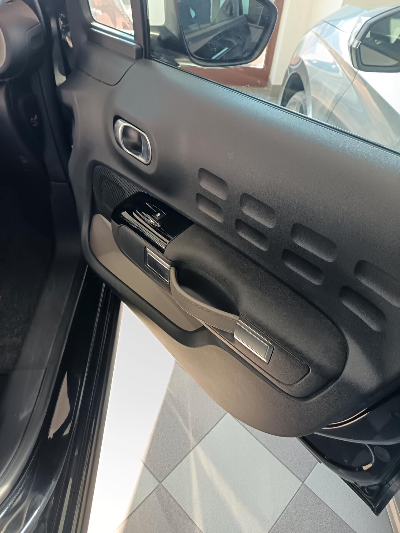 Citroen C3 PureTech 83 S&S Shine Pack