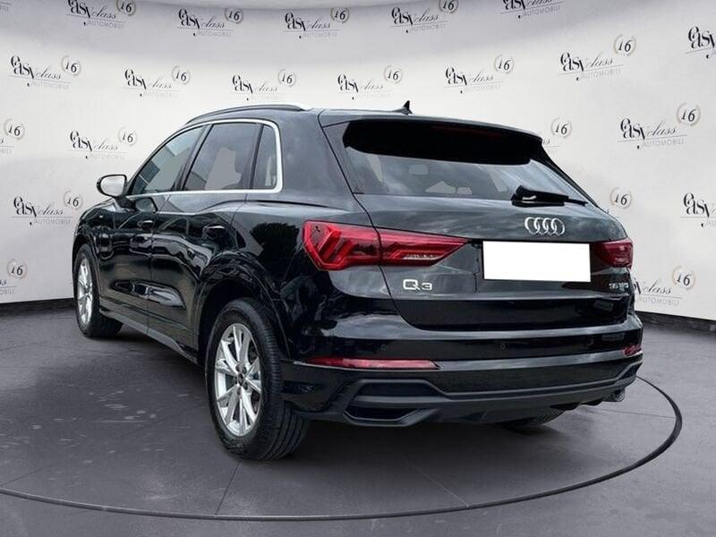 Audi Q3 35 TFSI S tronic S line Led Matrix Camera 18"