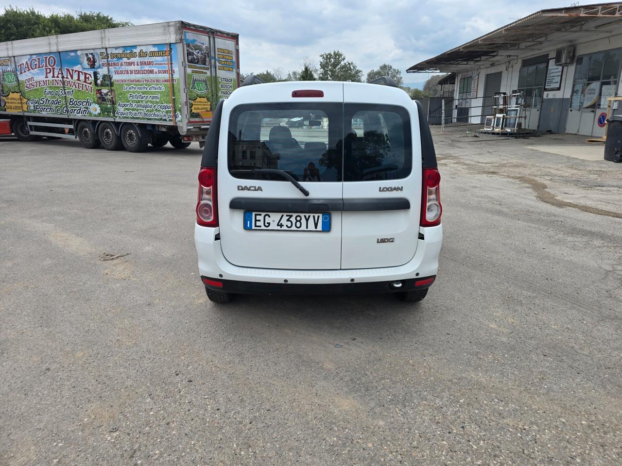 Dacia Logan MCV 1.5 dCi 90CV 7 posti Embleme