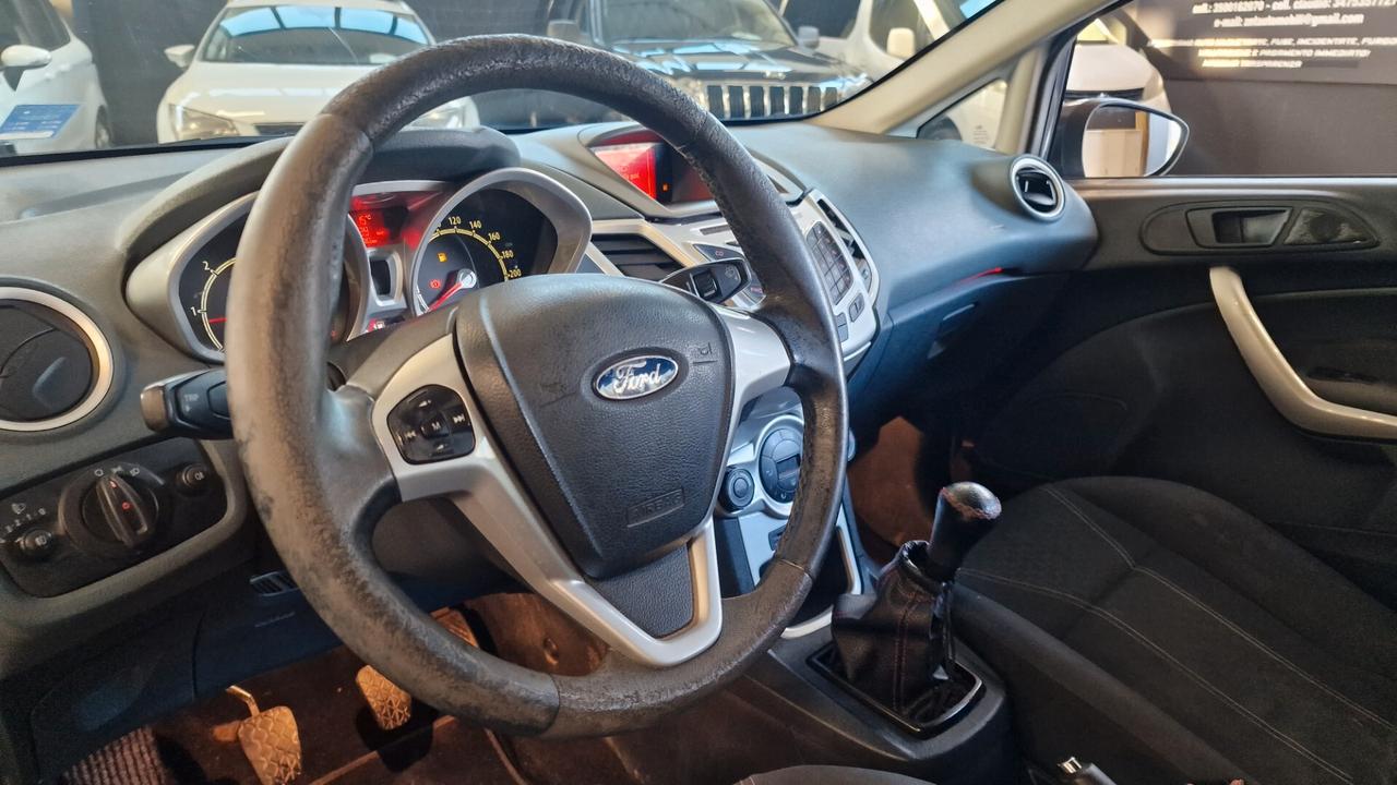 Ford Fiesta 1.4 TDCi 68CV 3 porte Titanium