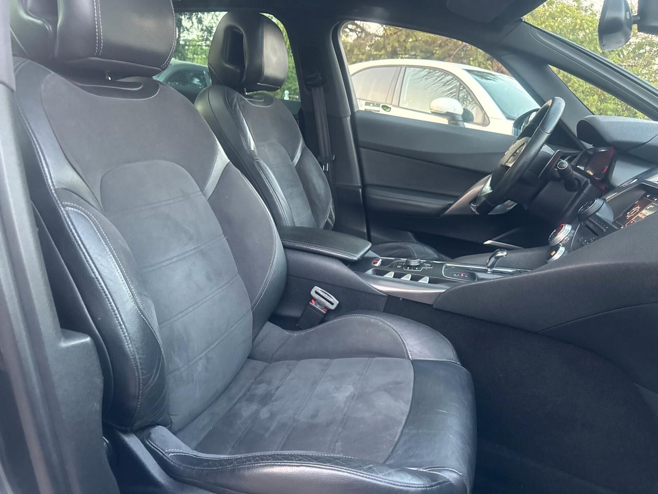 Ds DS5 1.6 e-HDi 115 airdream ETG6 TETTO NAV