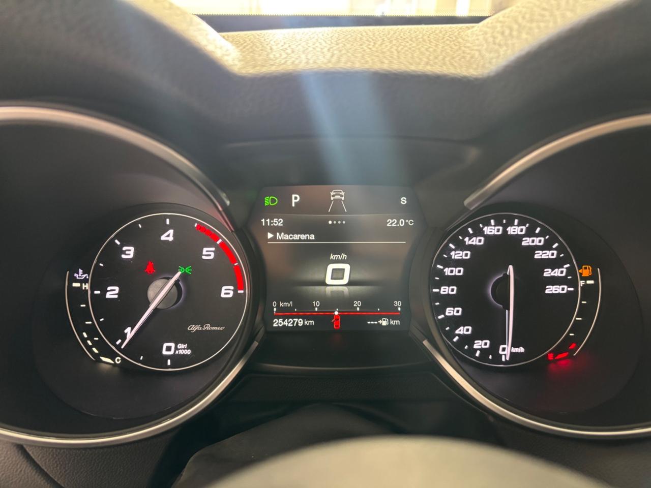 Alfa Romeo Stelvio 2.2 Turbodiesel 210 CV AT8 Q4 Super
