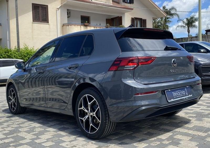 Volkswagen Golf 8 Life 2.0 TDI 116CV