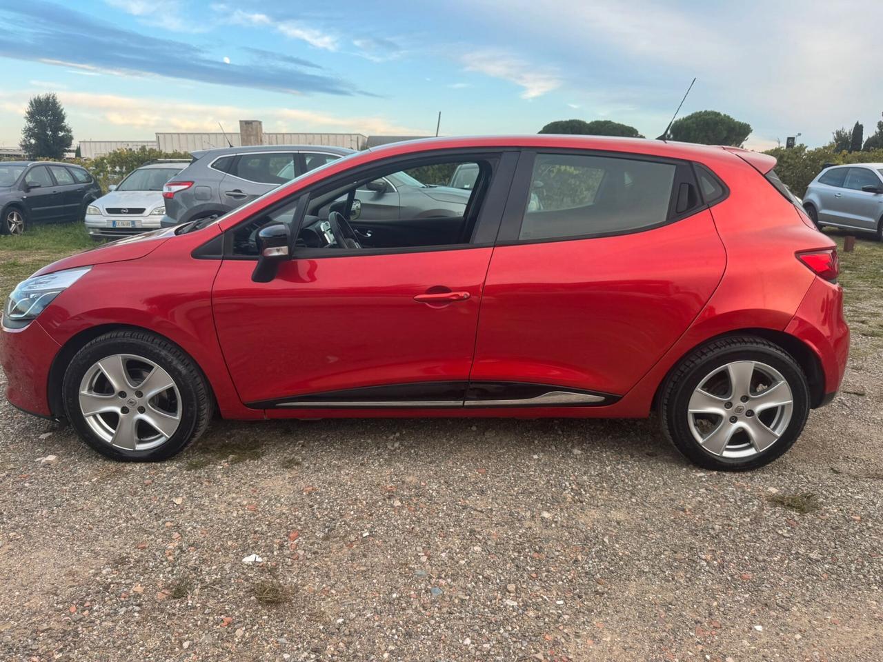 Renault Clio 1.2 75CV 5 porte 2013 SOLO 109.000 KM