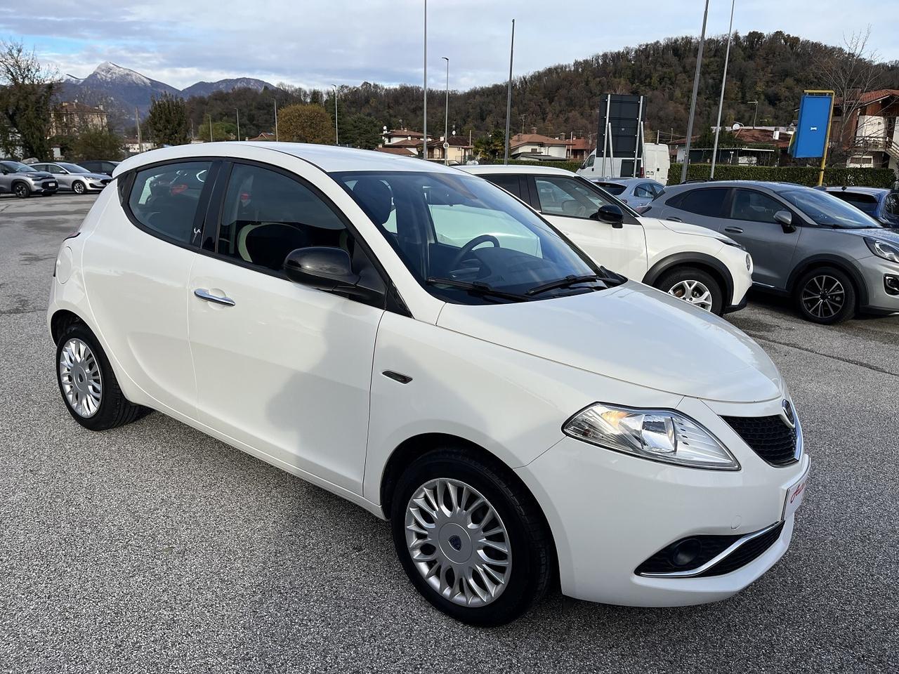 LANCIA YPSILON 1200 CC 69 CV