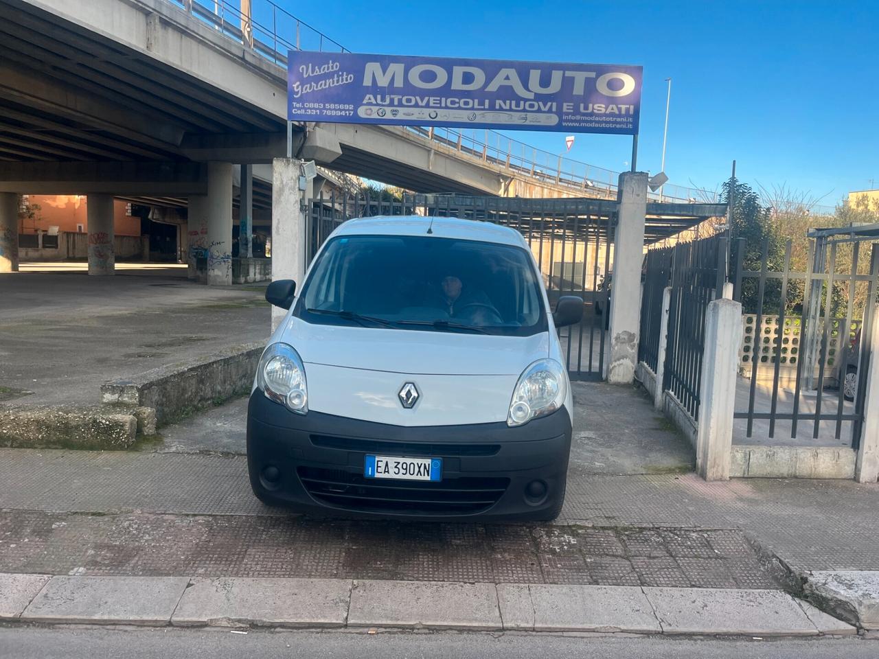 Renault Kangoo 1.5 dCI Cv 70 Km 80,000 Da Vetrina