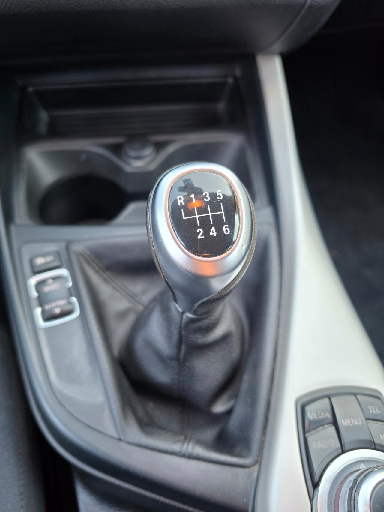 Bmw 118 118d 5p. Unique