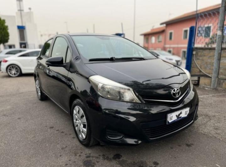 Toyota Yaris 1.0 3 porte Active