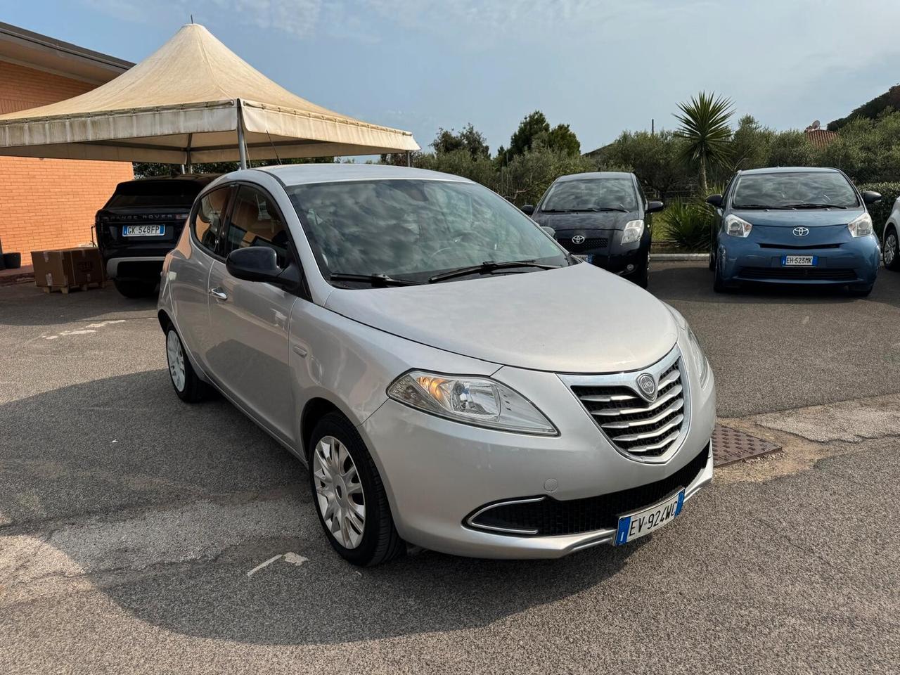 Lancia Ypsilon 1.2 GPL NEOPATENTATI 2014
