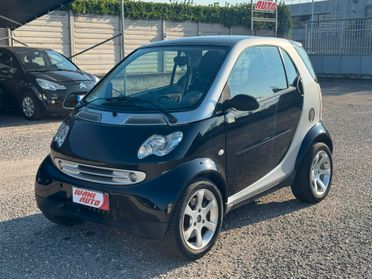 Smart ForTwo 700 coupé passion (45 kW)