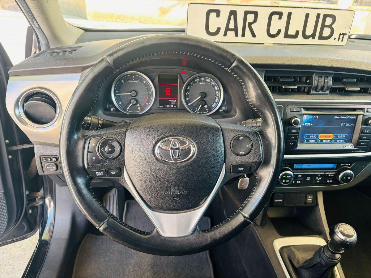 Toyota Auris 1.4 D-4D 90cv Lounge