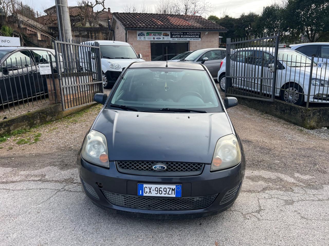 Ford Fiesta 1.4 16V 5p. Ghia