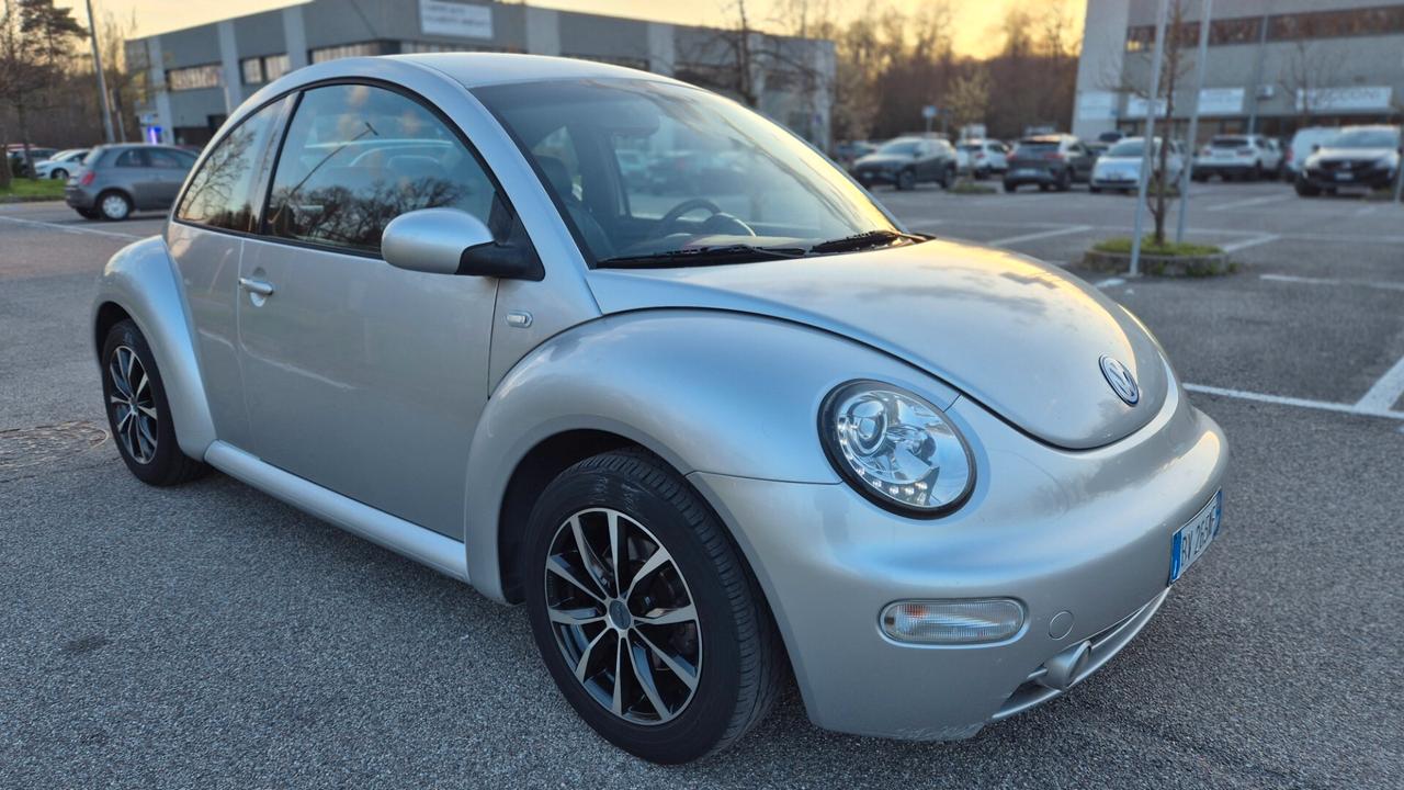 Volkswagen New Beetle 1.6
