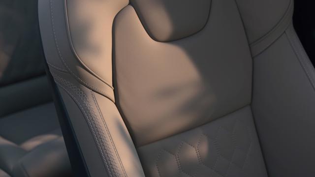 VOLVO XC60 B5 BENZINA AWD PLUS DARK AUTOMATICA