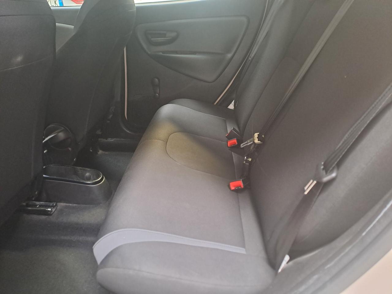 LANCIA YPSILON 1.2 *OK NEOPATENTATI* E6