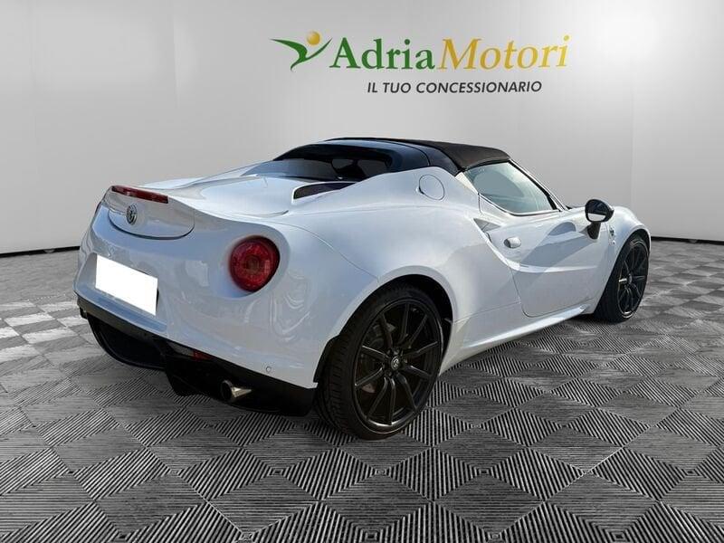 Alfa Romeo 4C 1750 TBi