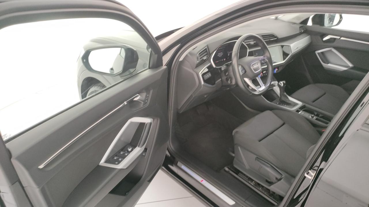 AUDI Q3 2019 Sportback - Q3 Sportback 35 2.0 tdi S line edition s-tronic