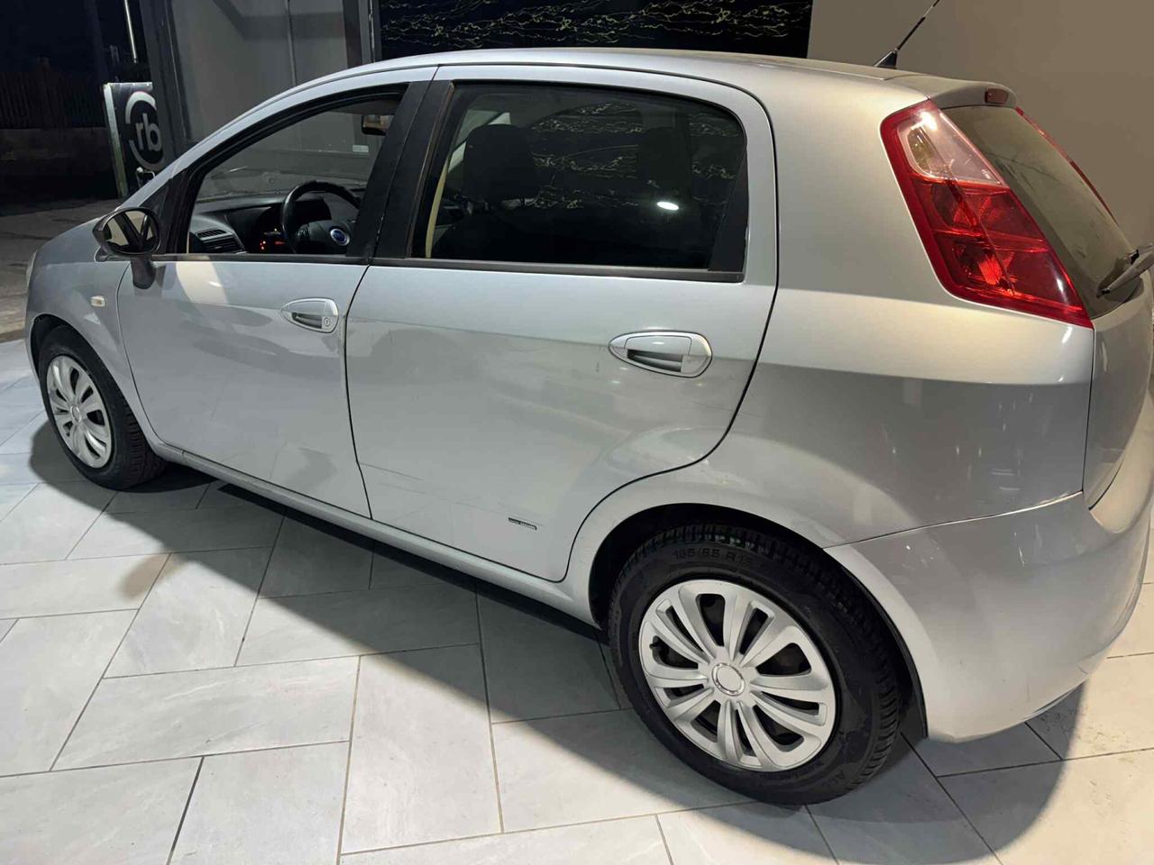 Fiat Grande Punto 1.4 BENZINA 5P SENZA DIFETT