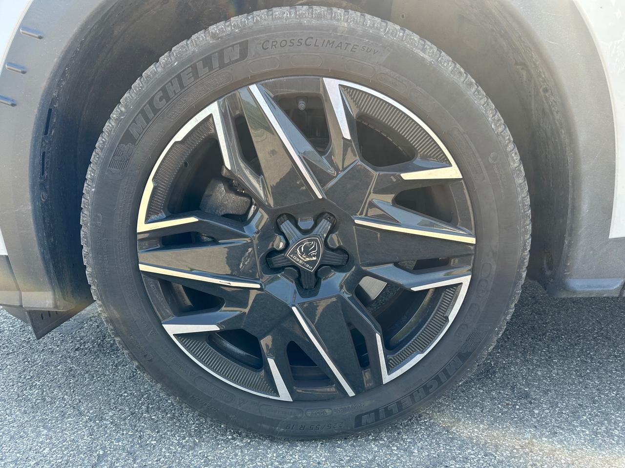 Peugeot 5008 Hybrid 136 e-DCS6 GT