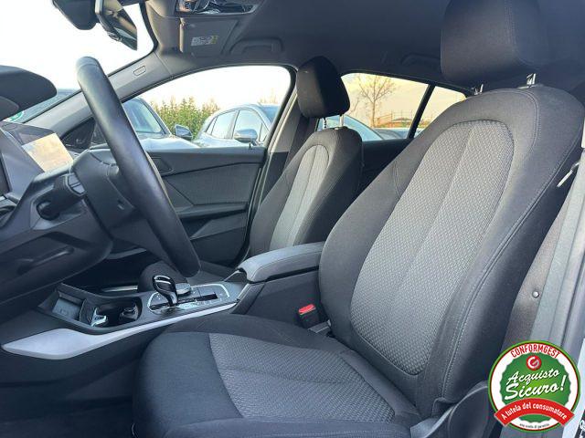 BMW 118 i 5p. Advantage Automatica Led