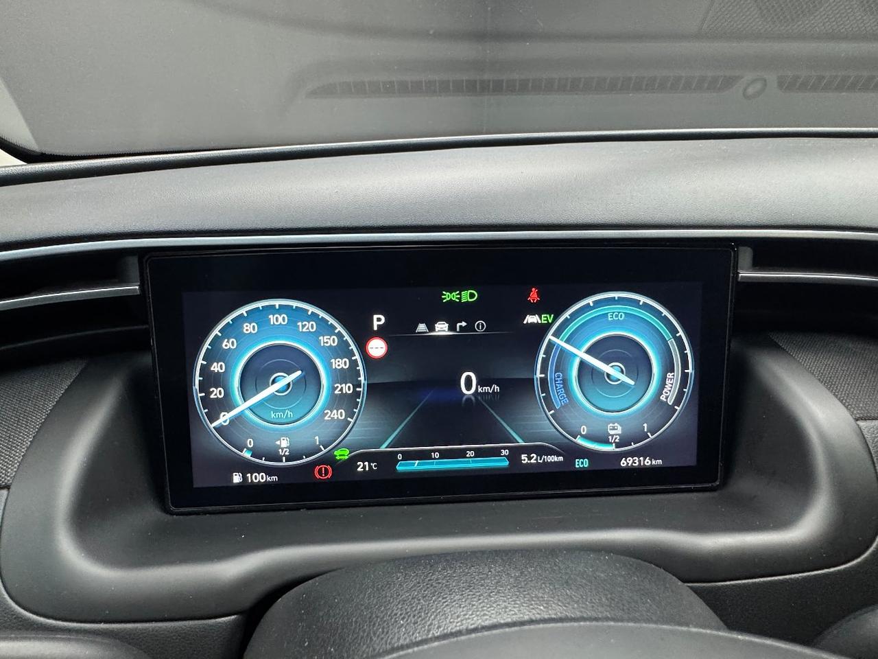 Hyundai Tucson 1.6 hev Exellence 2wd auto