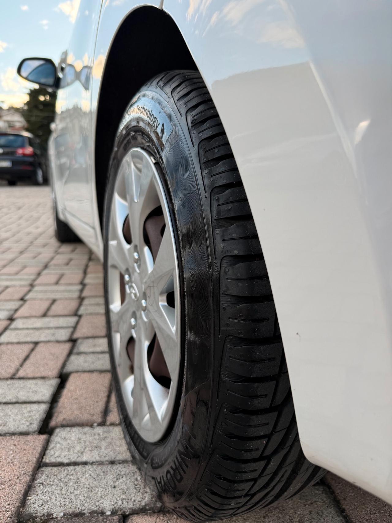 Hyundai i10 1.0 MPI Login