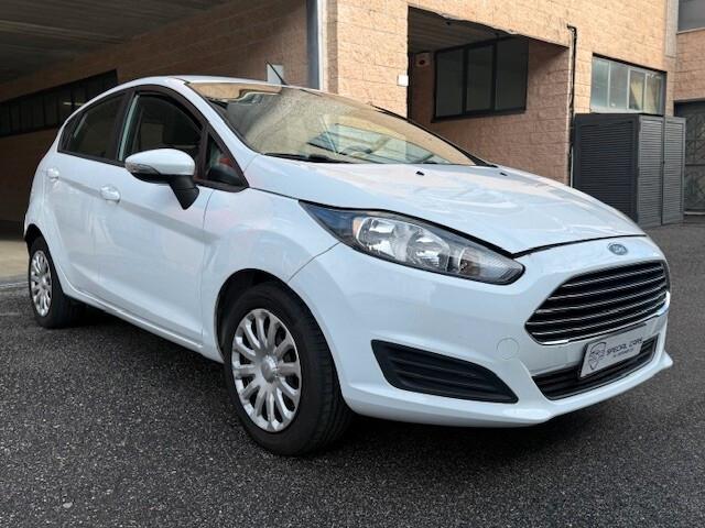 Ford Fiesta 1.4 Titanium GPL