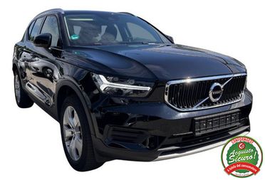 VOLVO XC40 T3