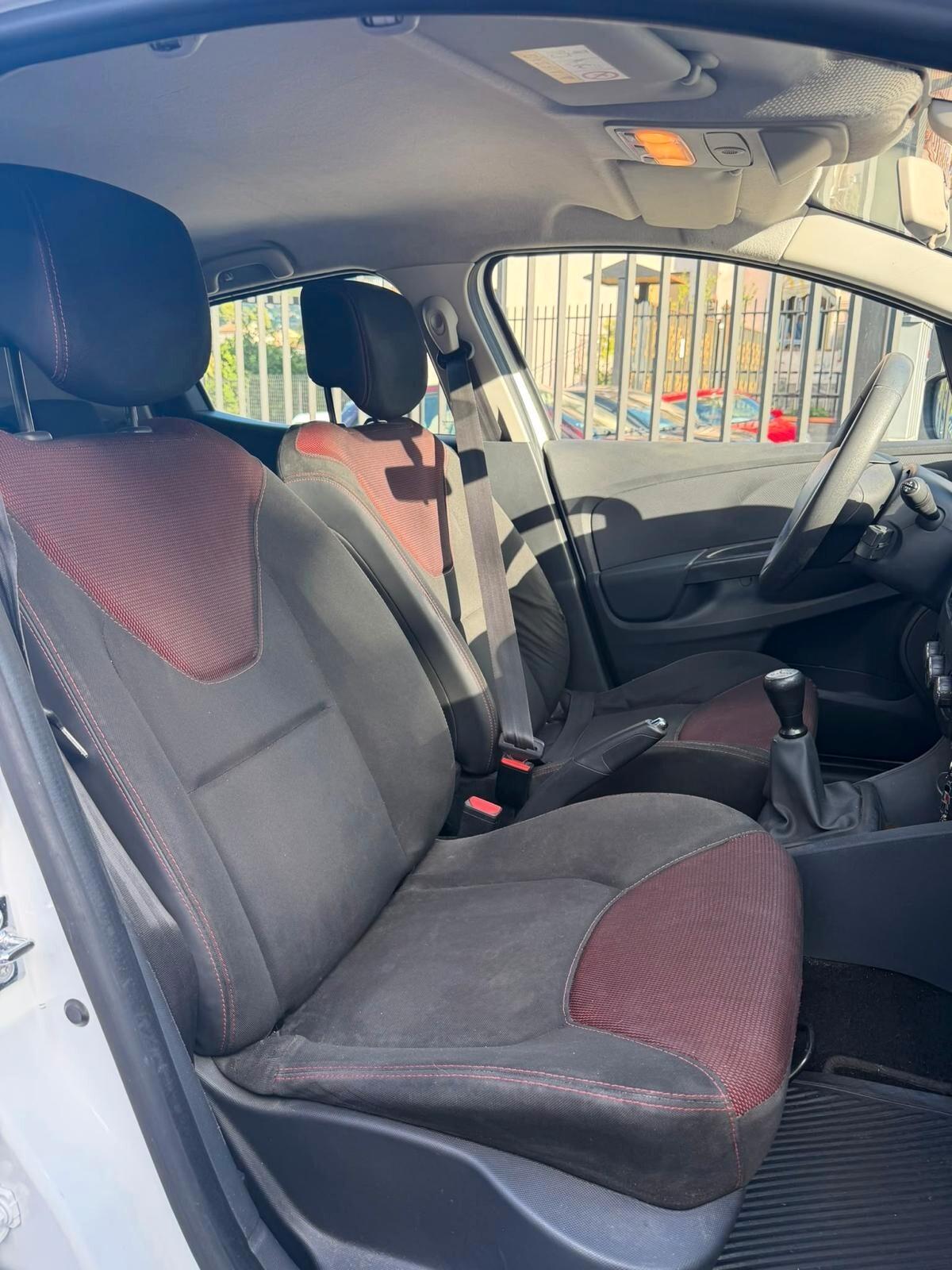 Renault Clio 1.2 75CV GPL 5 porte