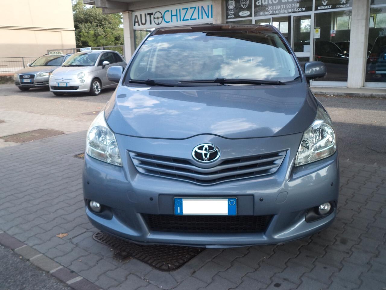 Toyota Verso 2.0 D Luxury Pack 7 posti UNIPROPRIETARIO BELLA