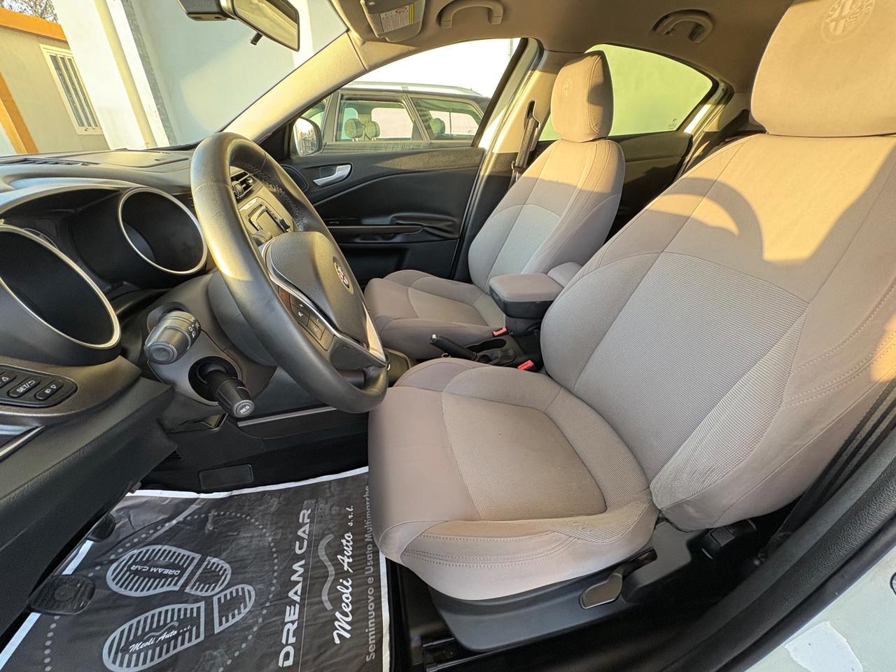 Alfa Romeo Giulietta 1.6 JTDm-2 105 CV Exclusive