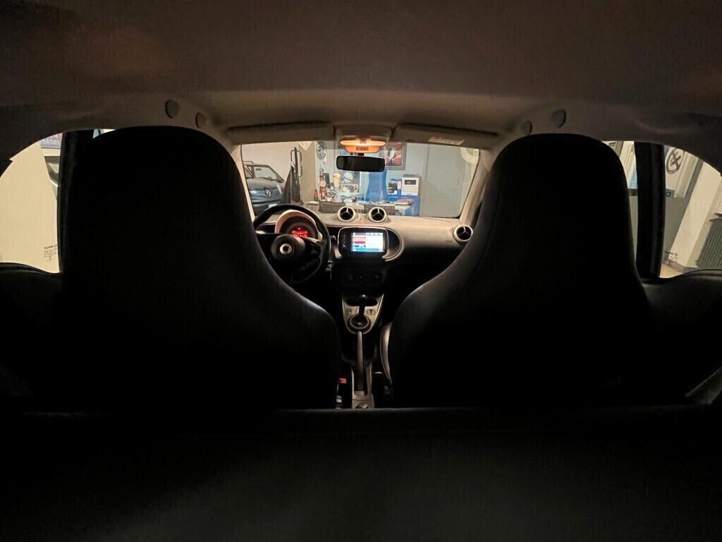 Smart ForTwo Coupe 71 Cv 1.0 Automatica Euro 6B Per Neopatentati