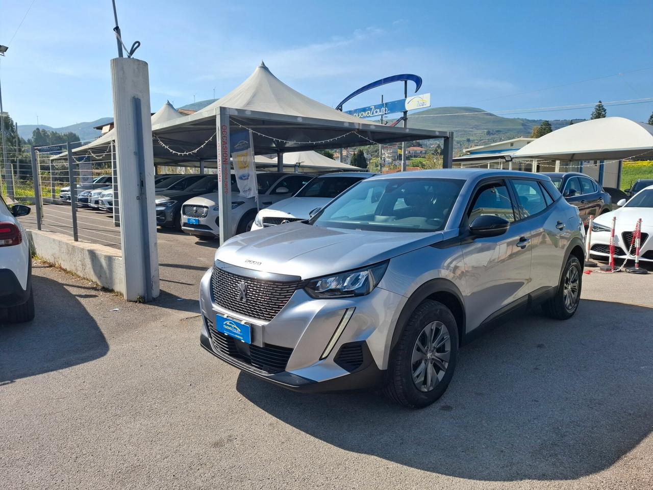 Peugeot 2008 1.2 benzina 130cv anno 2023