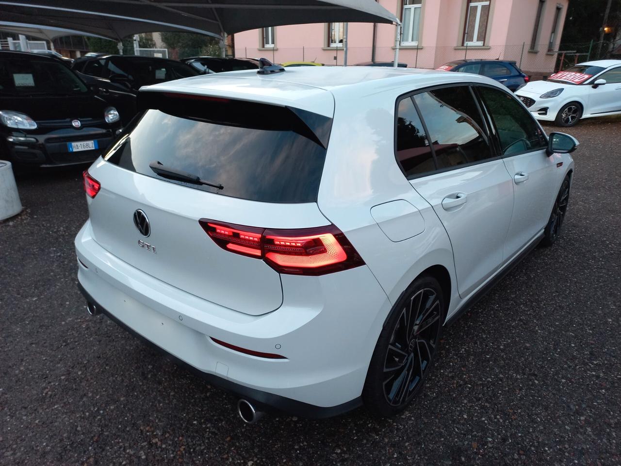 Volkswagen Golf GTI 2.0 TSI DSG