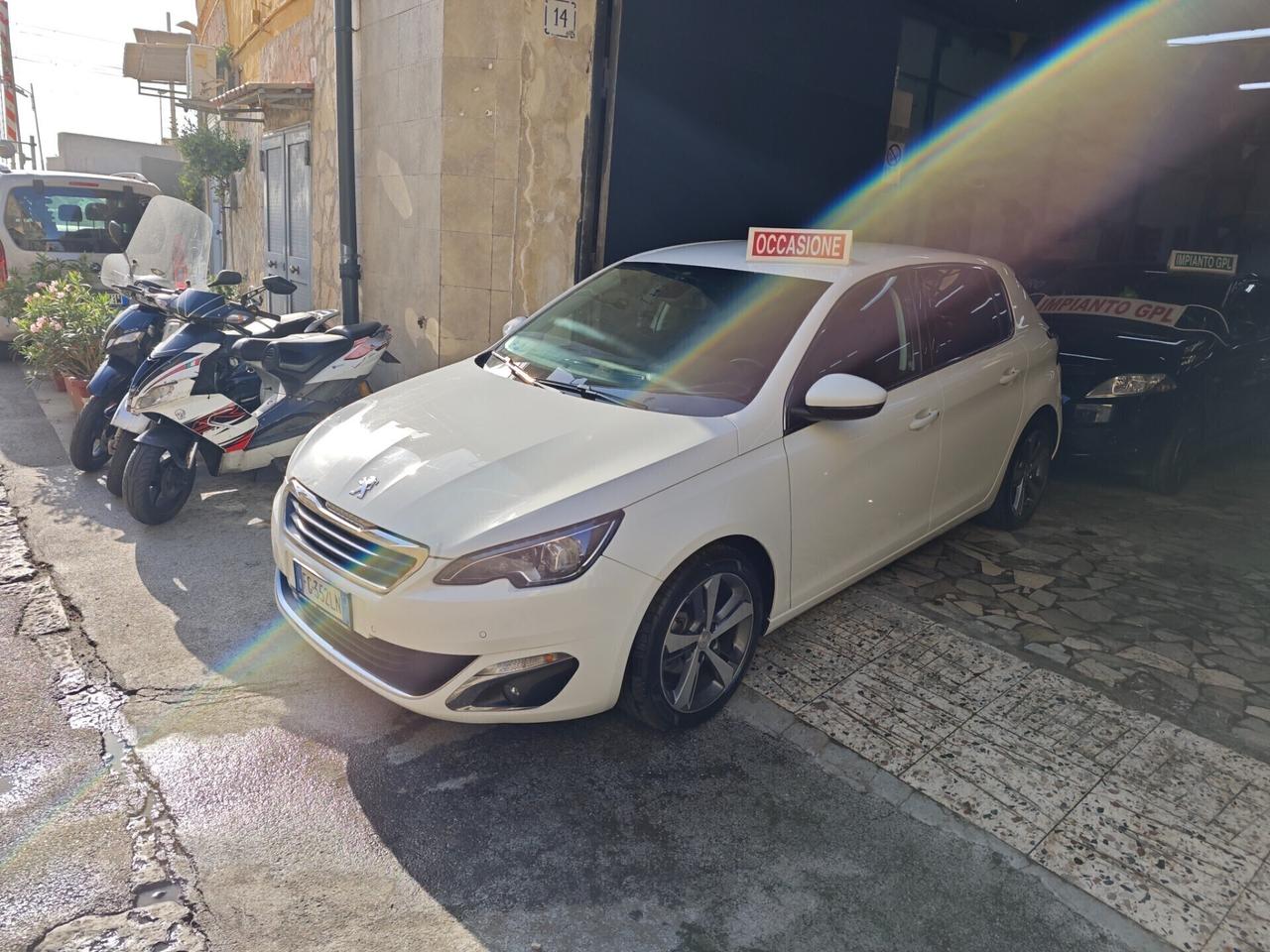 Peugeot 308 BlueHDi 120 S&S Allure