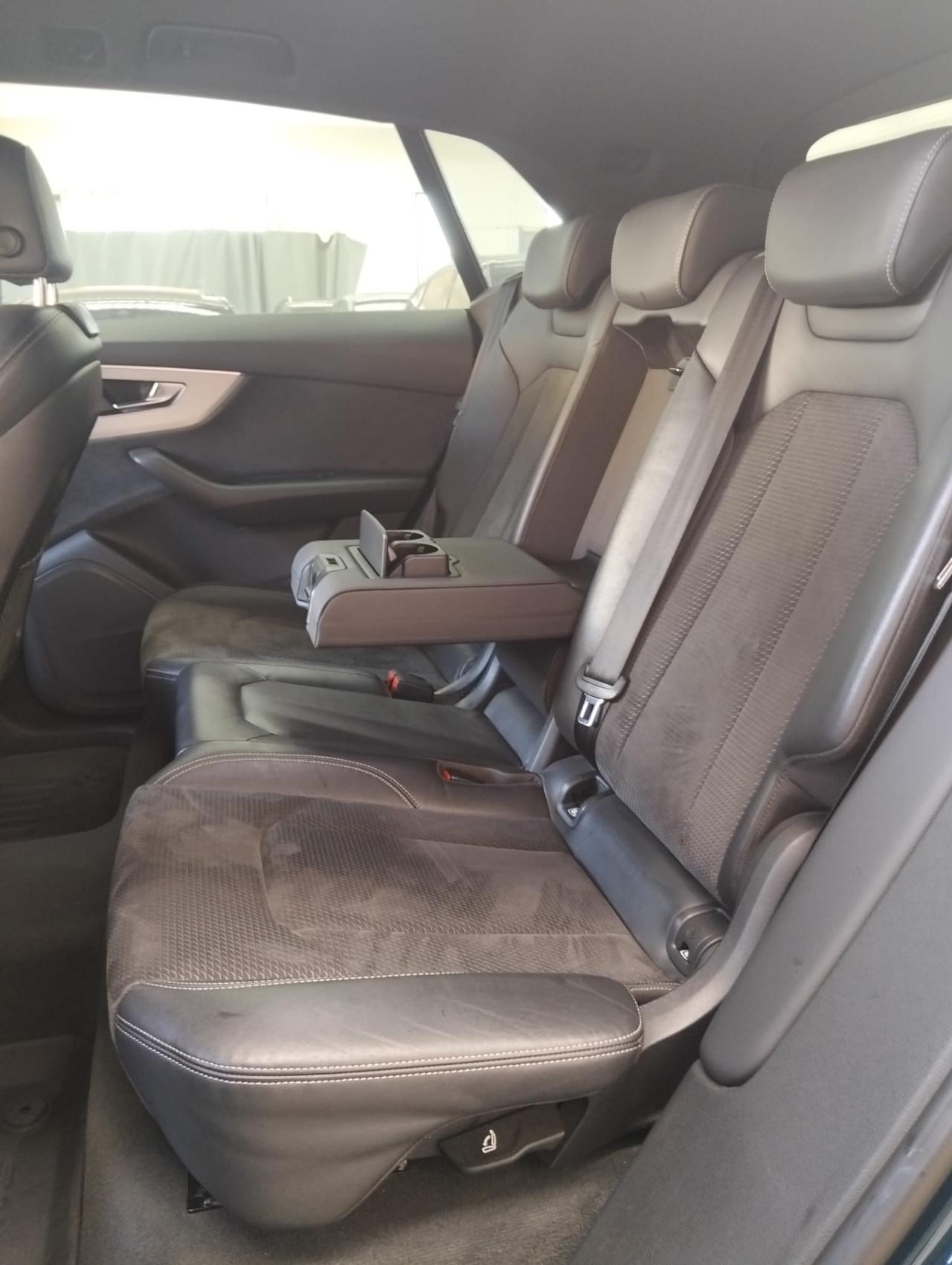 Audi Q8 45 TDI quattro tiptronic Sport