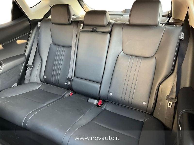 Lexus NX Hybrid Premium 4WD MY22