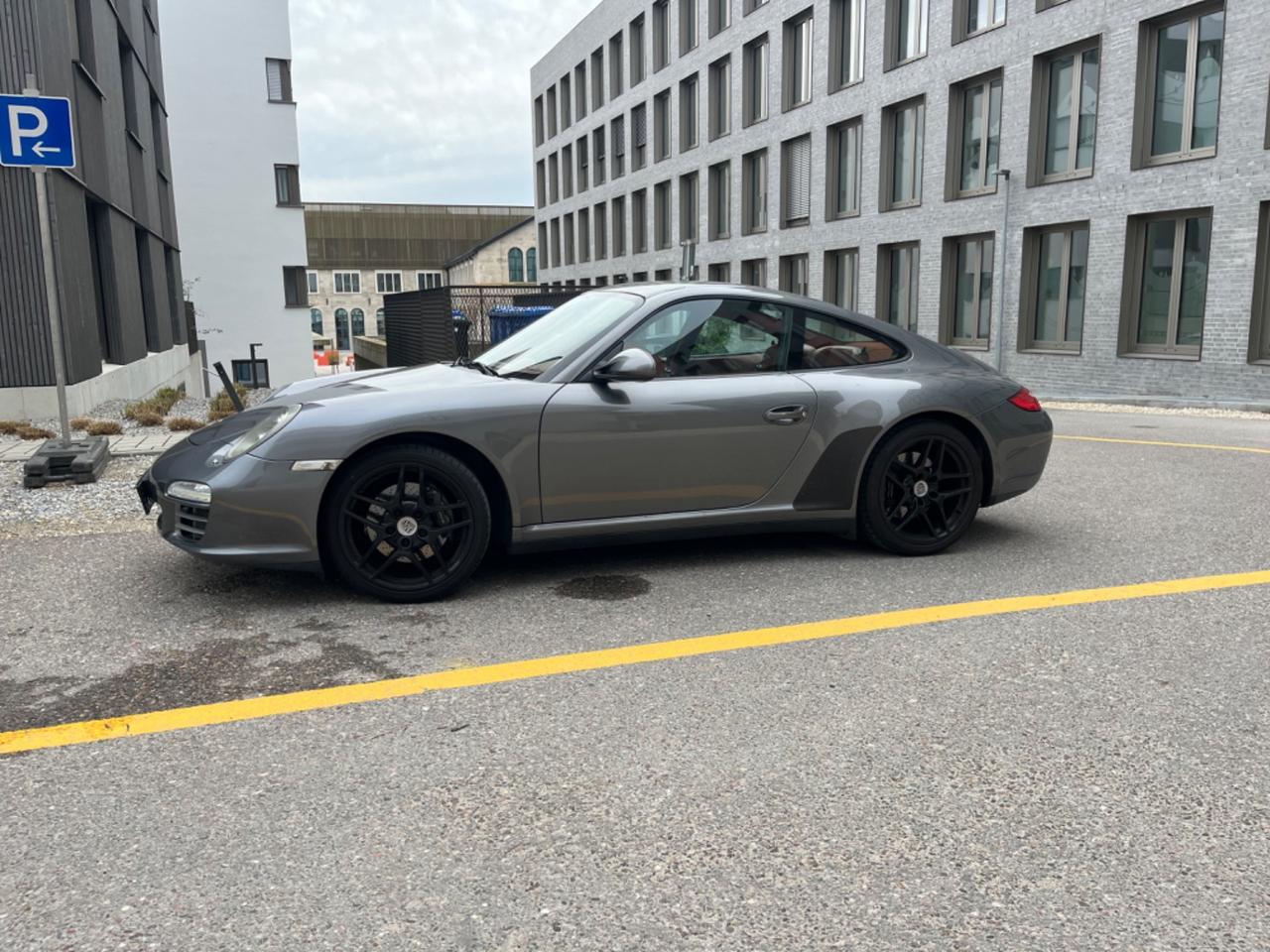 Porsche 911 Carrera 4