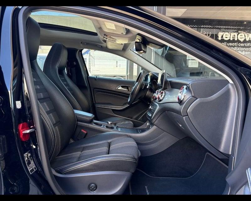Mercedes-Benz GLA GLA 200 d Automatic Night Edition