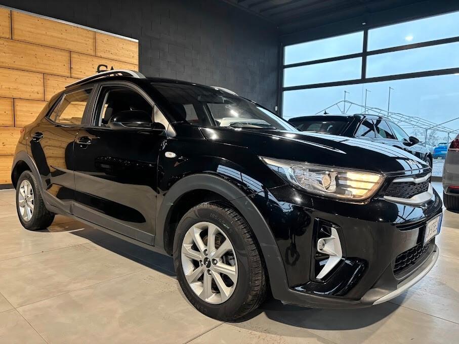 Kia Stonic 1.0 T-GDi 100 CV MHEV NEOPATENTATI